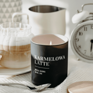 Karmelowa Latte świeca sojowa - Wosk i Knot